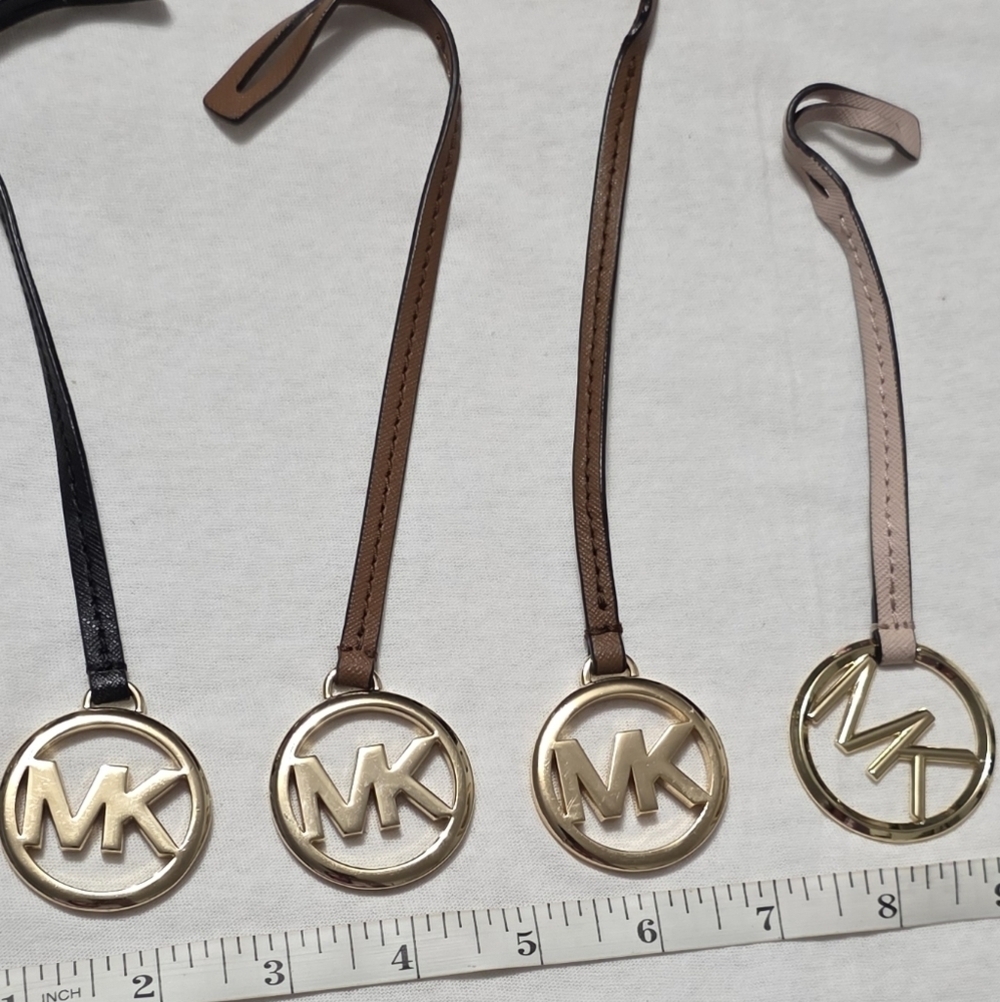 Michael Kors Medium Gold Logo Hangtag